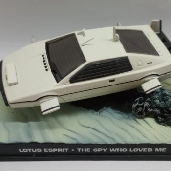 Lotus Esprit - James Bond - The spy who loved me