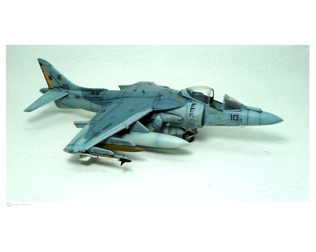 AV-8B HARRIER II PLUS - 1/72