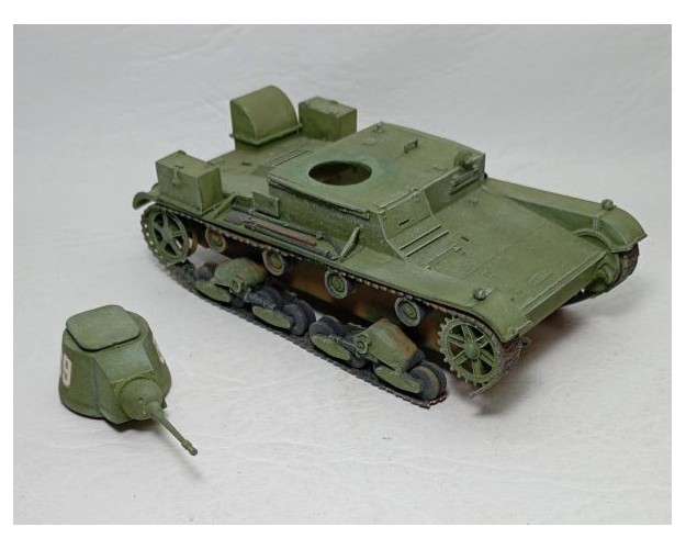 LOTE DE CUATRO VEHÍCULOS PARA REPARAR: BA10 - T38 - AMX13 VCI - PZ.26