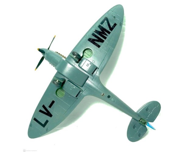 SUPERMARINE SPITFIRE PR.XI LV-NMZ - MORÓN 1947 - 1/72