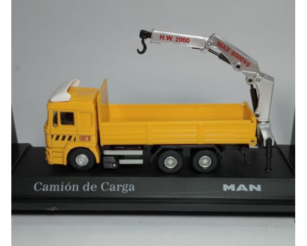 CAMIÓN DE CARGA MAN 1/72