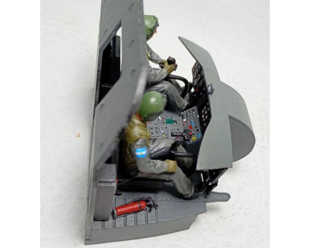 Cockpit Helicóptero Bell UH-1
