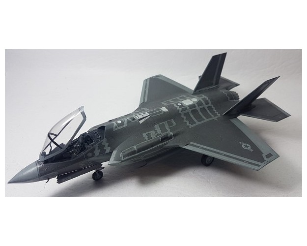 F-35 LIGHTNING II
