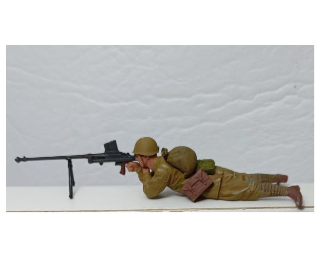 Infante soviético con fusil antitanque