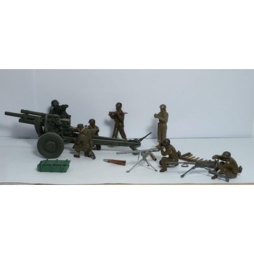 DIORAMA U.S ARMY: Obus Howitzer 105mm  + Cal. 0,50 + M18 + 7 figuras