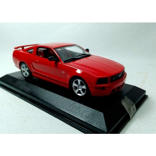 FORD MUSTANG GT