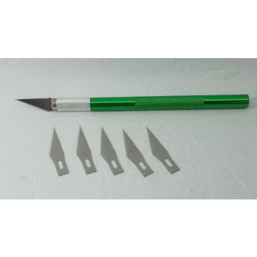 CÚTER DE MANGO DE ALUMINIO