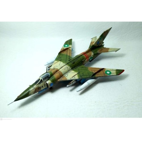 NANCHANG Q-5C - 1/72