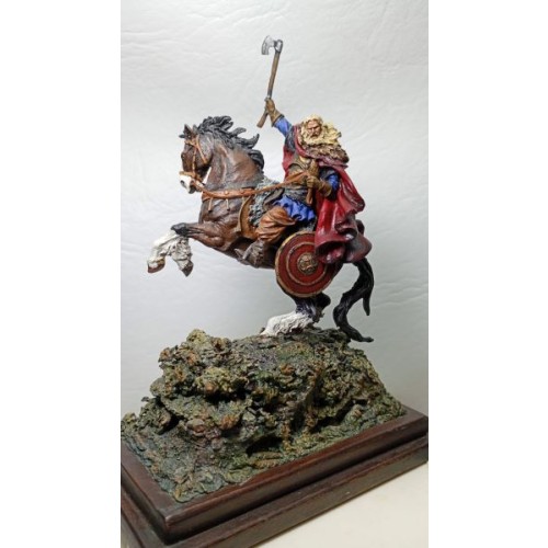 GUERRERO VIKINGO A CABALLO