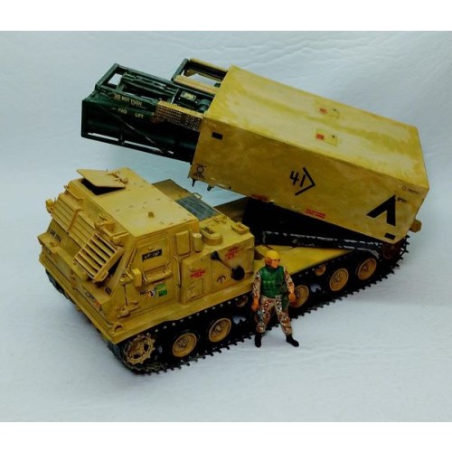 M270 MLRS w/M26 ROCKET PODS