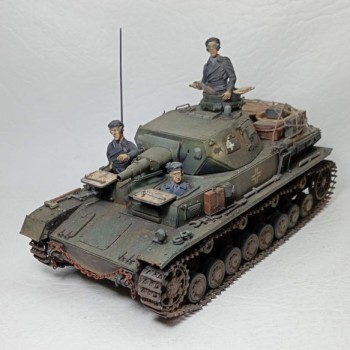 PANZER IV - Con tripulación y pertrechos