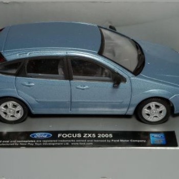 FORD FOCUS ZX5 2005