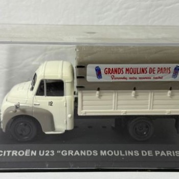 CITROEN U23 "GRANDS MOULINS DE PARIS"
